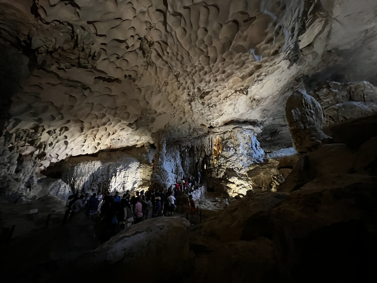 Picture Vietnam Ha Long Bay Sung Sot Cave 2024-01 60 - Tourist Places Sung Sot Cave