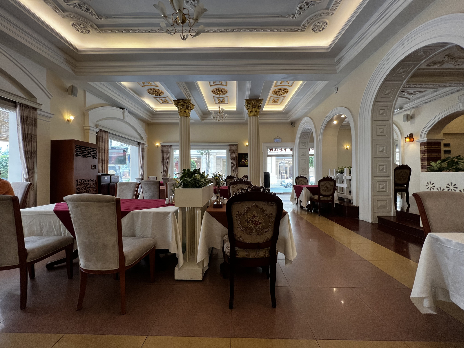 Picture Vietnam Saigon Continental Hotel 2024-01 18 - Tourist Places Continental Hotel