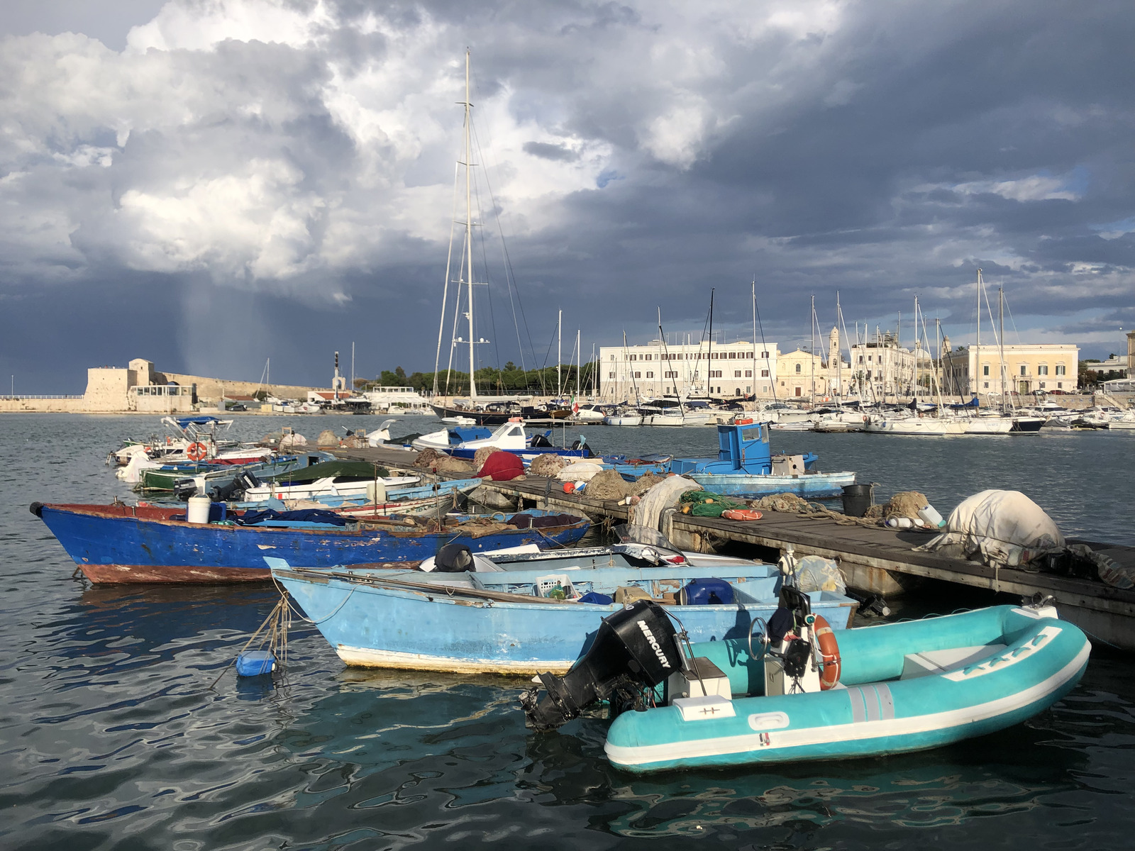 Picture Italy Trani 2024-09 133 - Perspective Trani