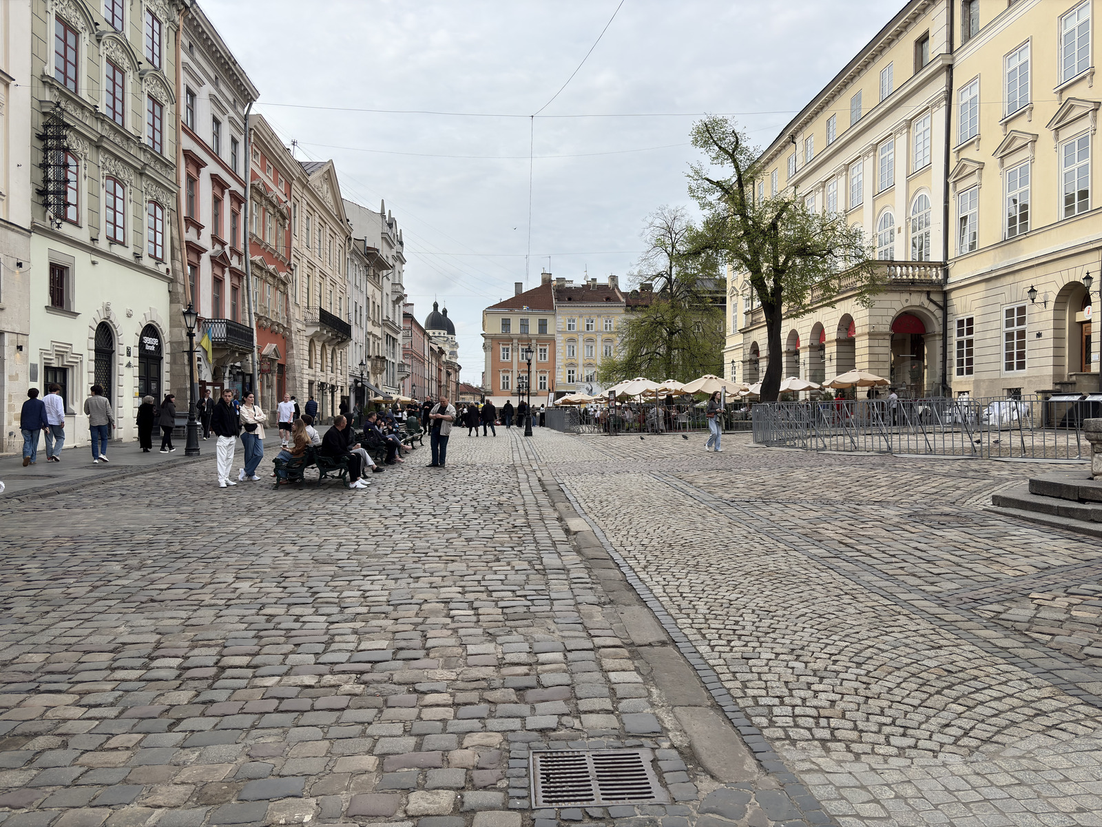 Picture Ukraine Lviv 2025-04 278 - Perspective Lviv