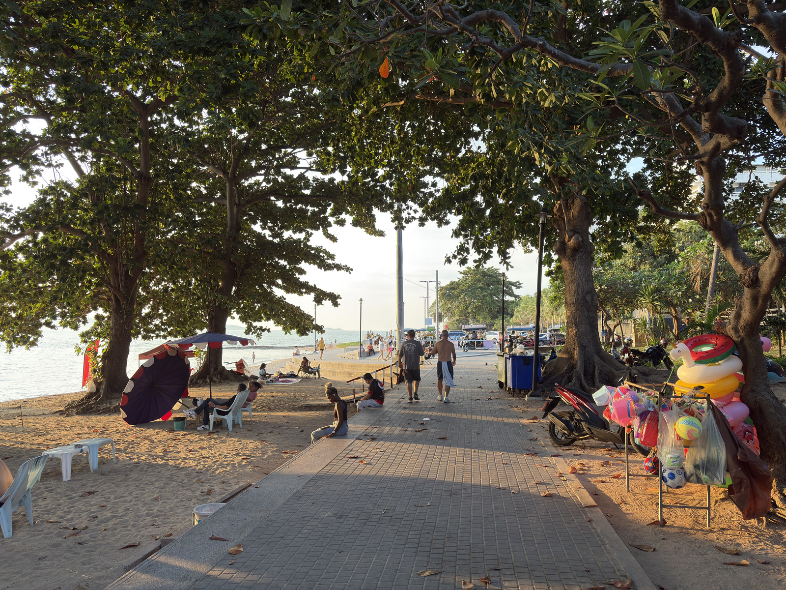 Picture Thailand Pattaya Dongtan beach 2025-12 4 - Photos Dongtan beach