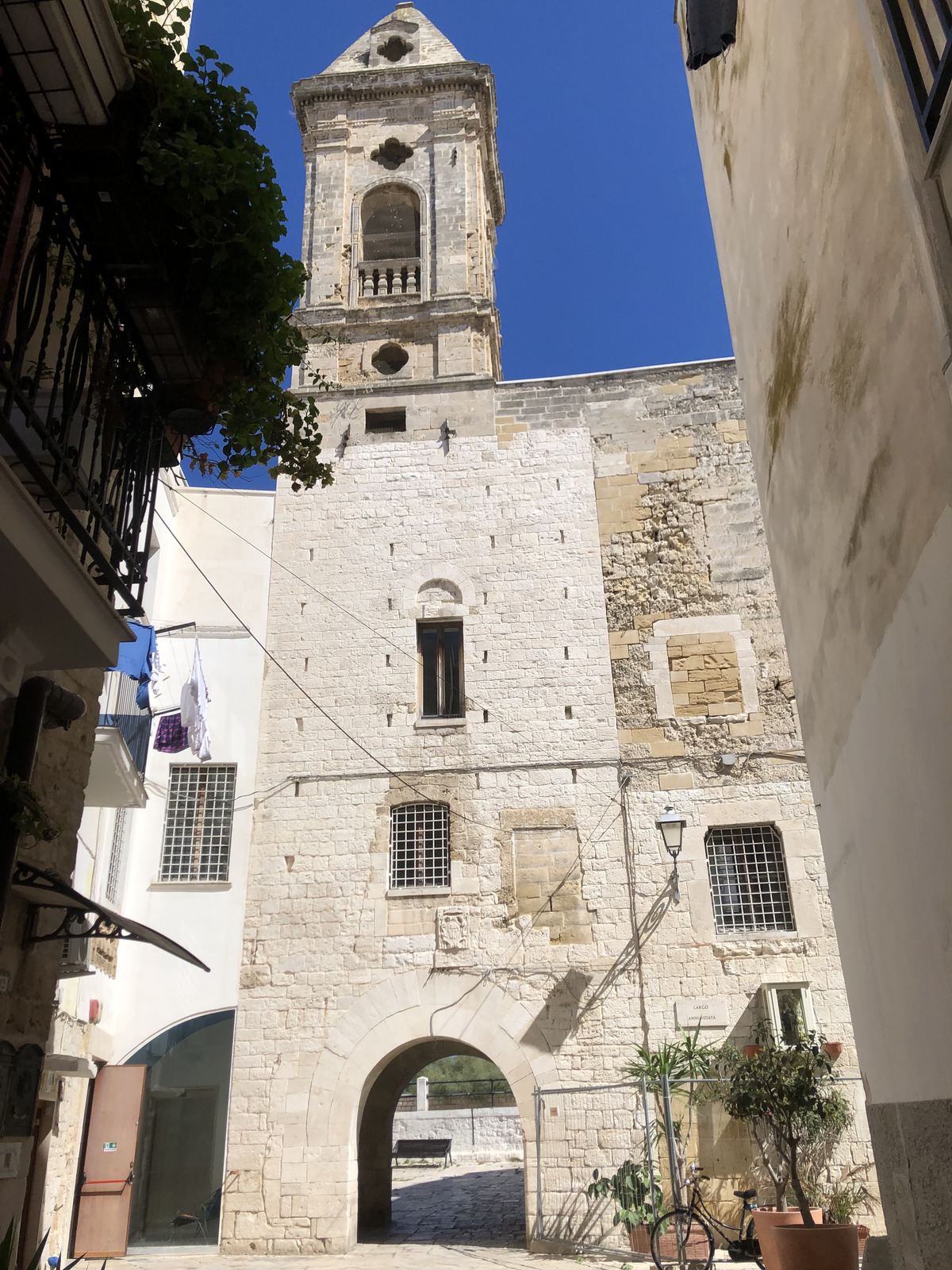Picture Italy Bari 2024-09 25 - Pictures Bari