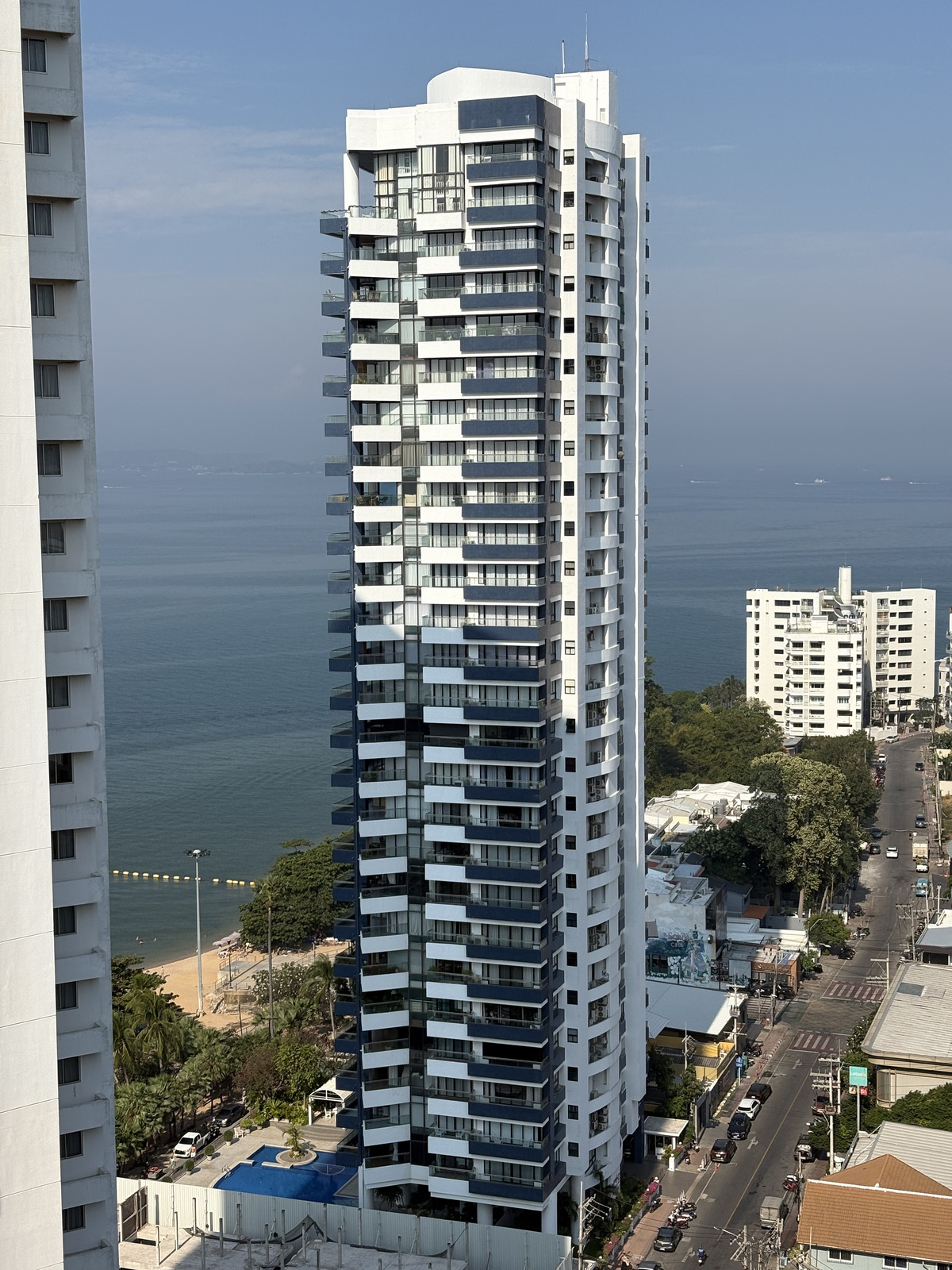 Picture Thailand Pattaya Phratumnak 2025-12 9 - Sight Phratumnak