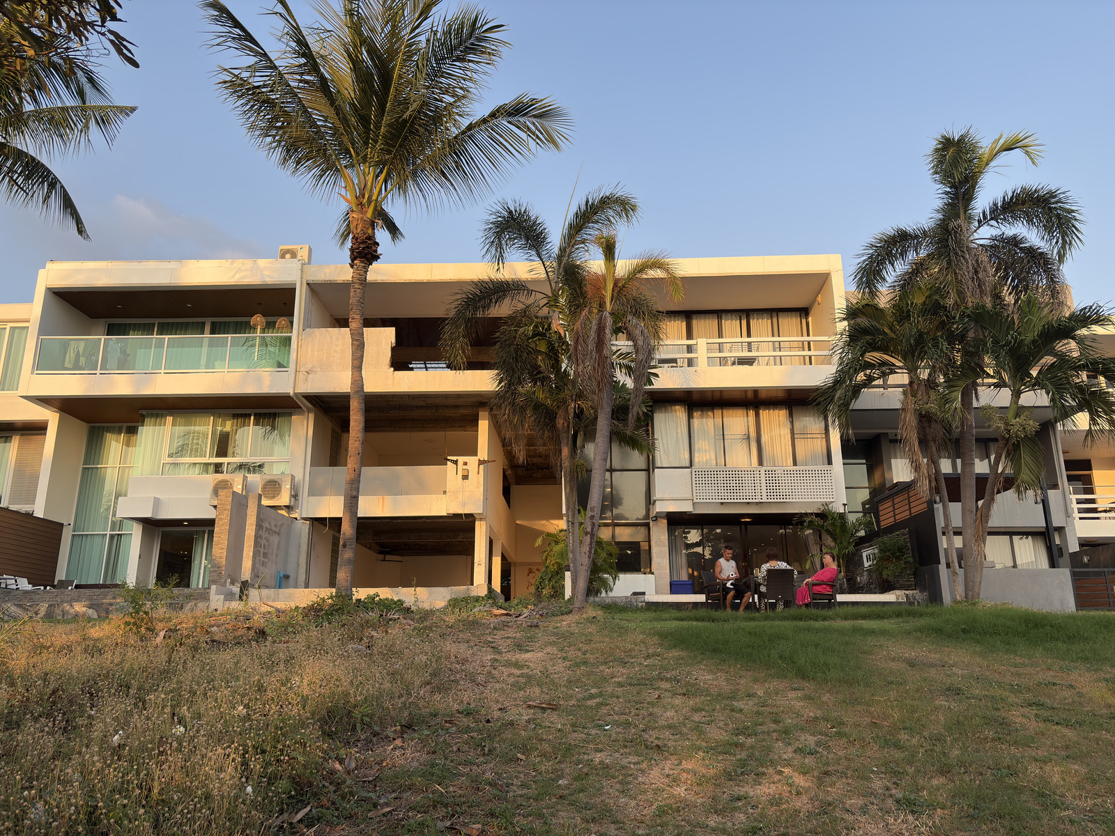 Picture Thailand Pattaya Dongtan beach 2025-12 27 - Road Dongtan beach
