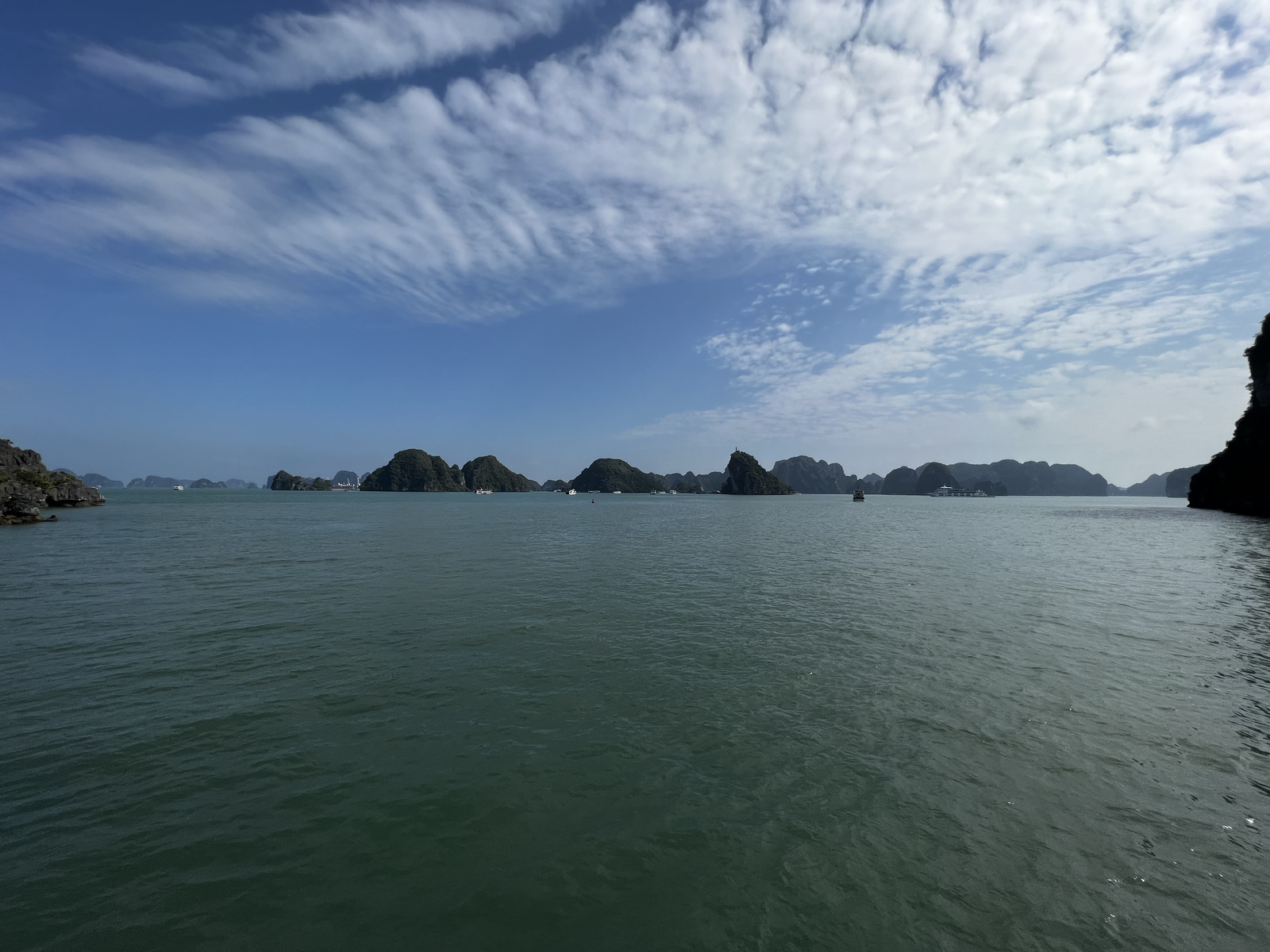 Picture Vietnam Ha Long Bay 2024-01 168 - Perspective Ha Long Bay