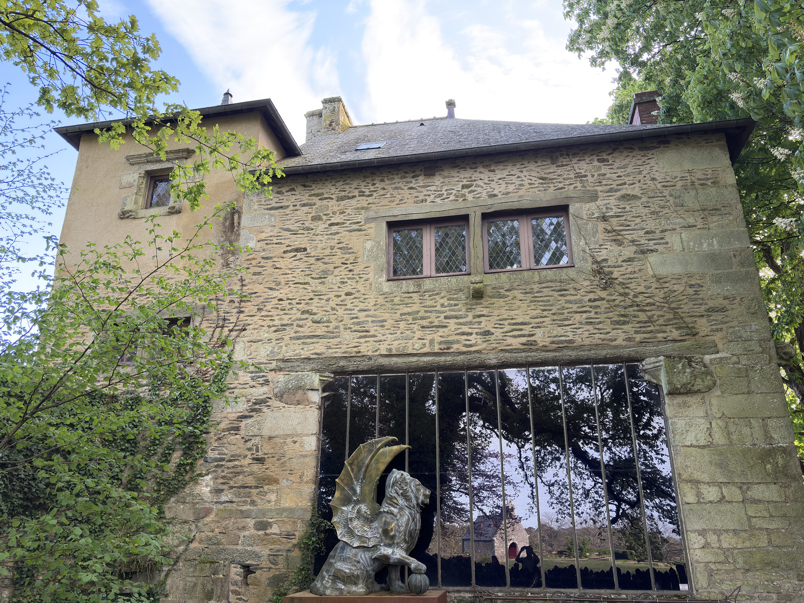 Picture France Rochefort en terre 2026-04 68