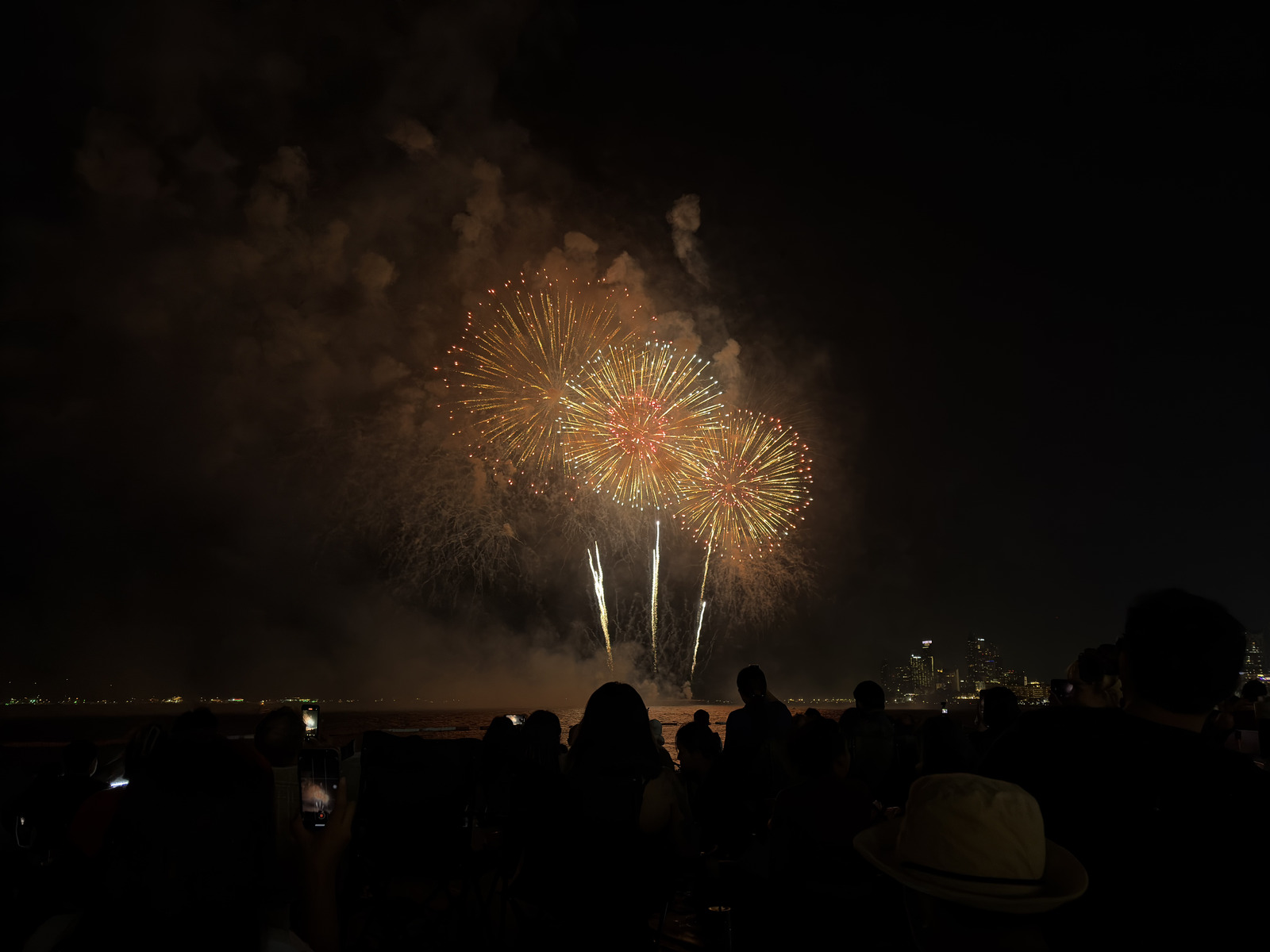Picture Thailand Pattaya Fireworks 2024-12 5 - View Fireworks