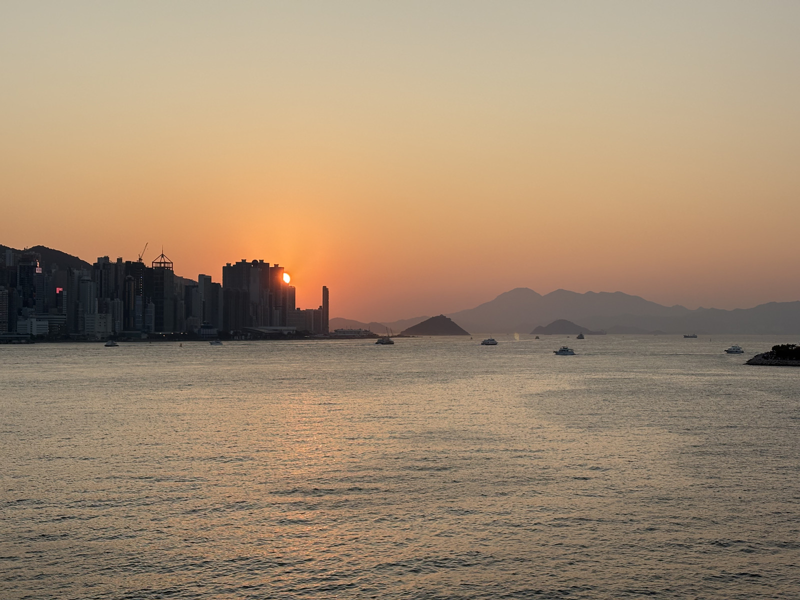 Picture Hong-Kong Tsim Sha Tsui 2026-01 82 - Photographers Tsim Sha Tsui