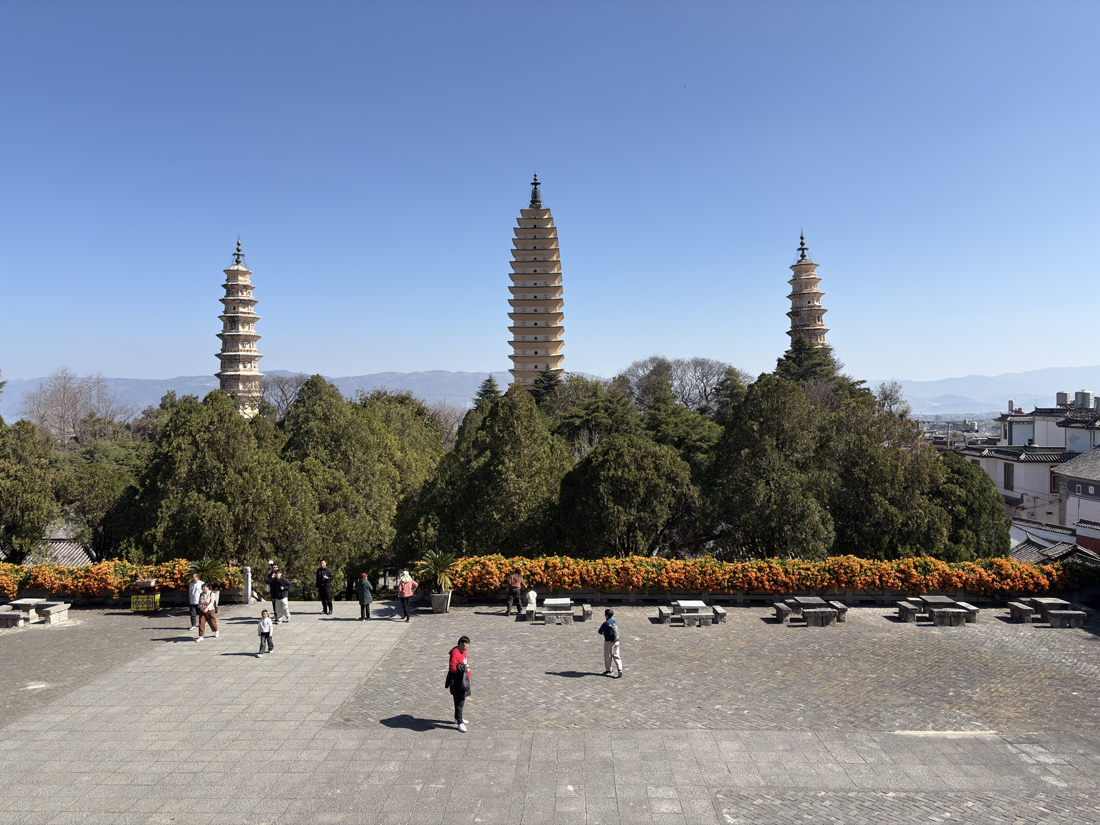Picture China Dali Three pagodas 2026-01 21 - Sight Three pagodas