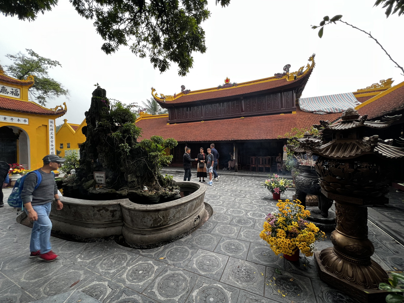 Picture Vietnam Hanoi Tran Quoc Pagoda 2024-01 9 - Discover Tran Quoc Pagoda