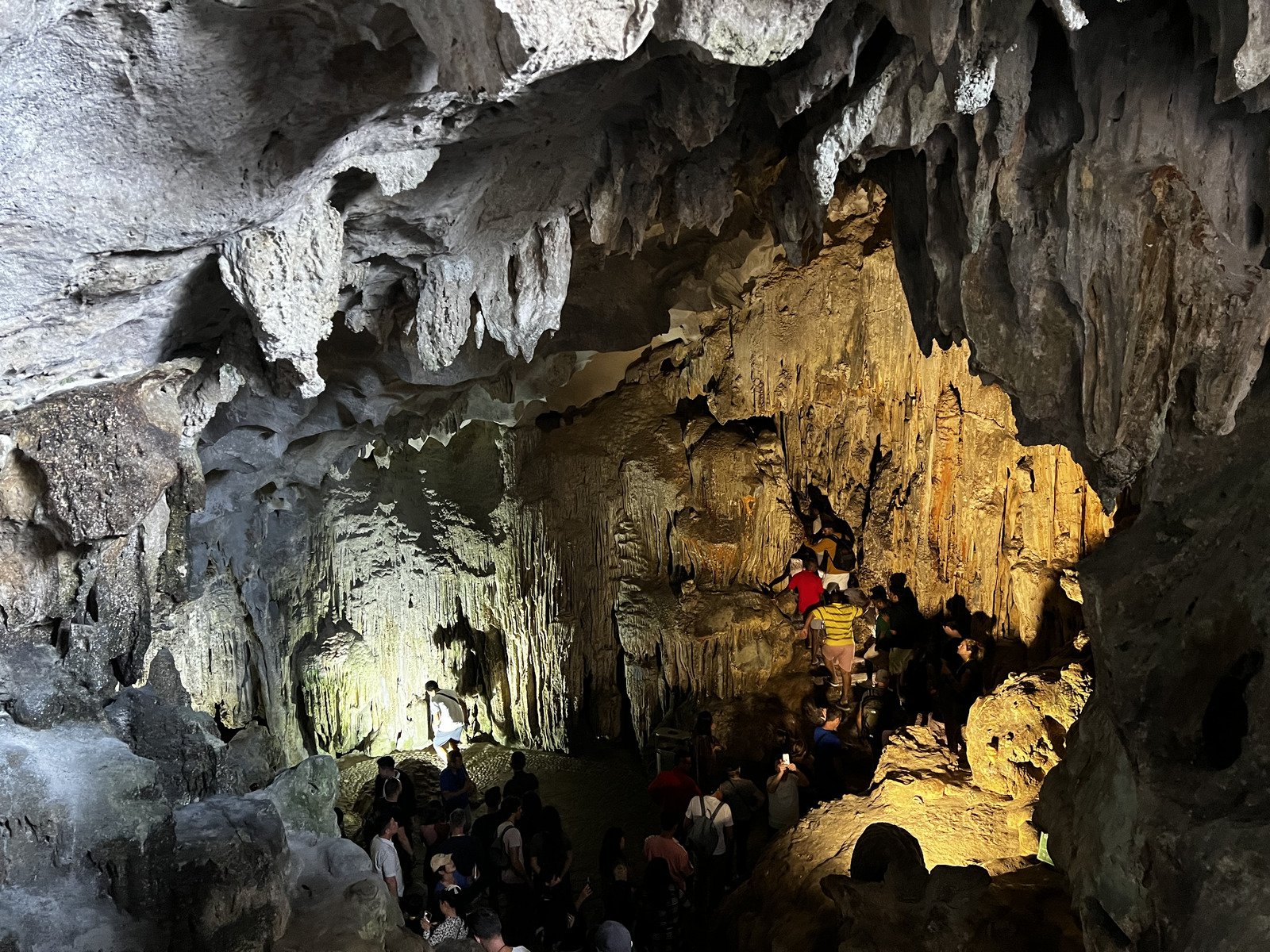 Picture Vietnam Ha Long Bay Sung Sot Cave 2024-01 44 - Pictures Sung Sot Cave
