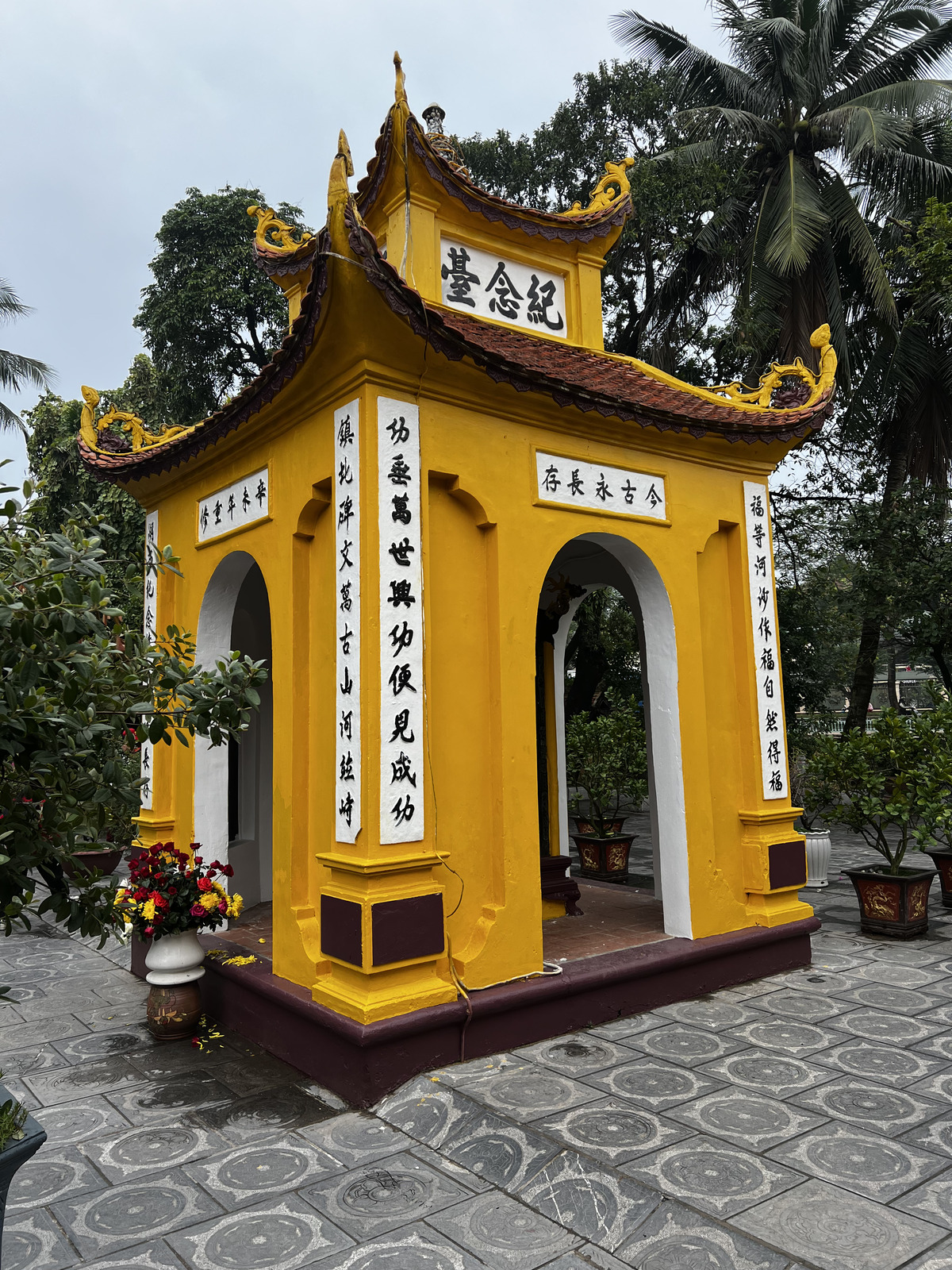 Picture Vietnam Hanoi Tran Quoc Pagoda 2024-01 6 - Flight Tran Quoc Pagoda