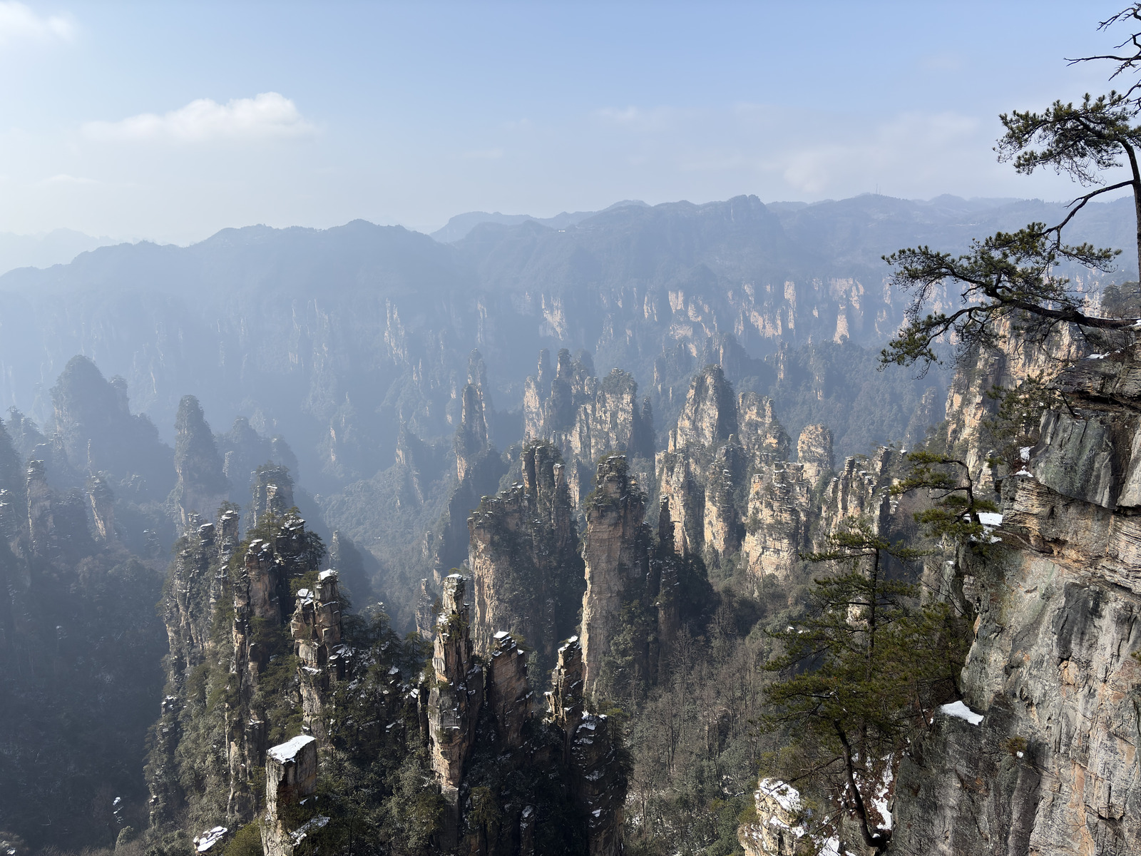 Picture China Zhangjiajie Tianzi Mountrain 2026-01 92 - Store Tianzi Mountrain
