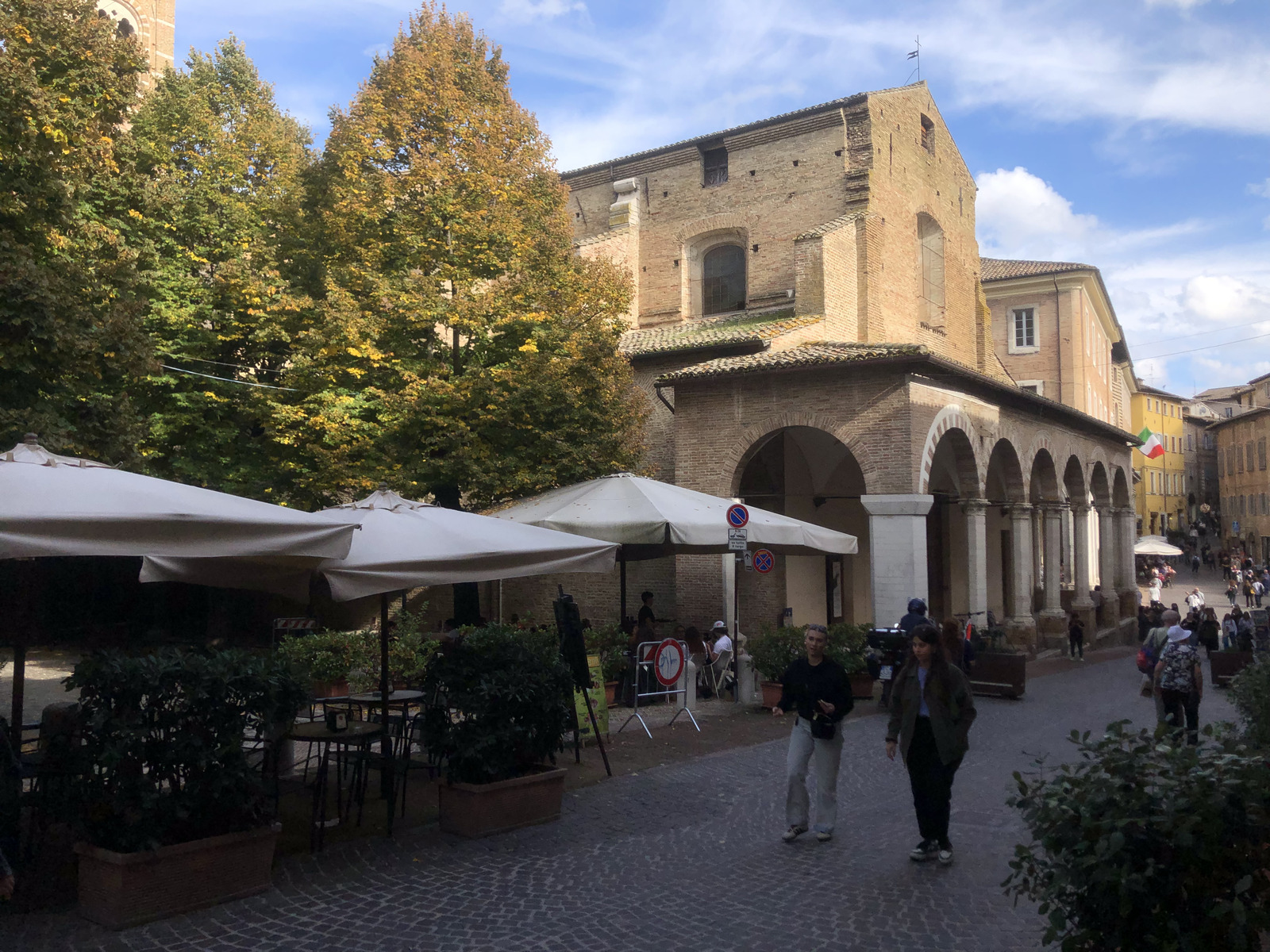 Picture Italy Urbino 2024-09 9 - Flight Urbino