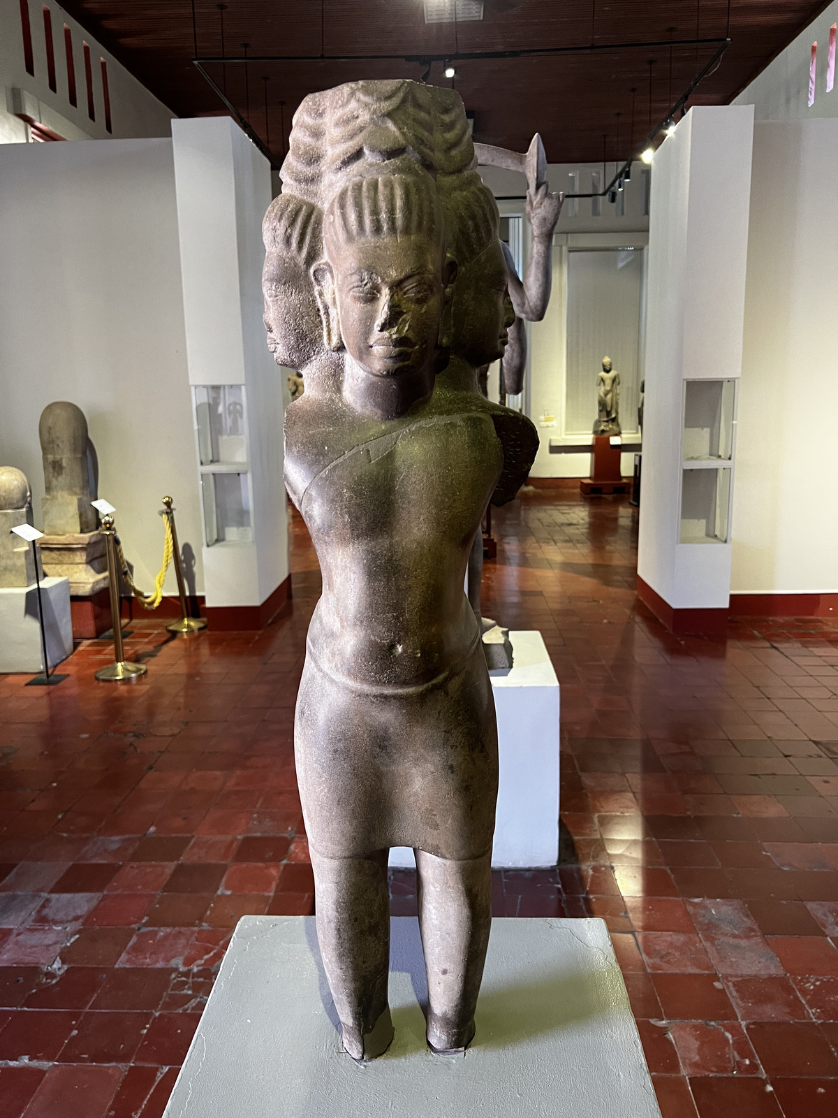 Picture Cambodia Phnom Penh Cambodia National Museum 2024-01 57 - Car Cambodia National Museum