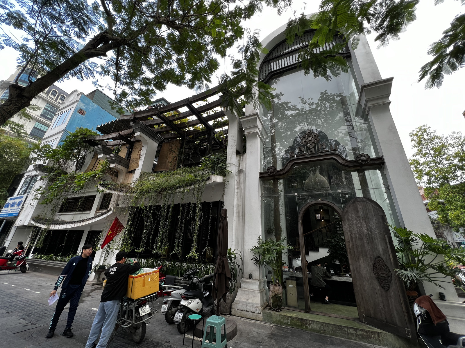 Picture Vietnam Hanoi Sadhu Vegetarian Restaurant 2024-01 49 - Picture Sadhu Vegetarian Restaurant