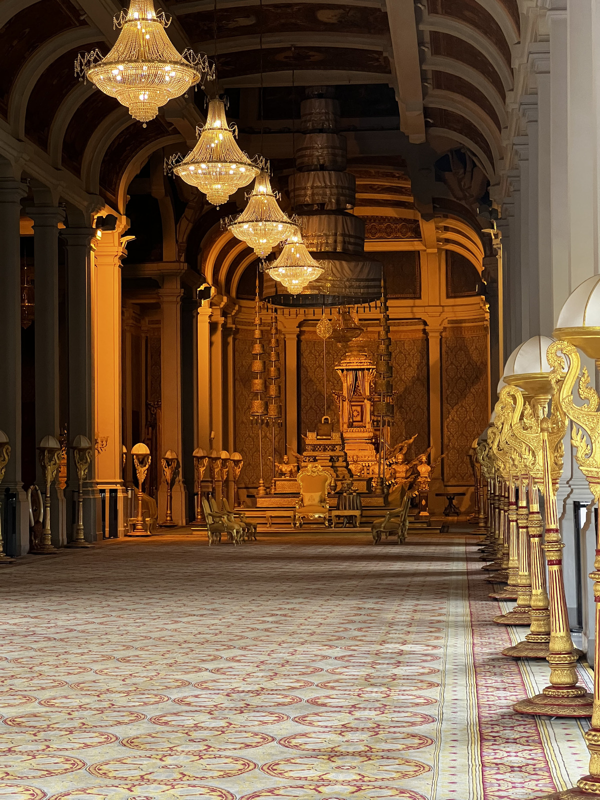 Picture Cambodia Phnom Penh Royal Palace 2024-01 32 - Photographer Royal Palace