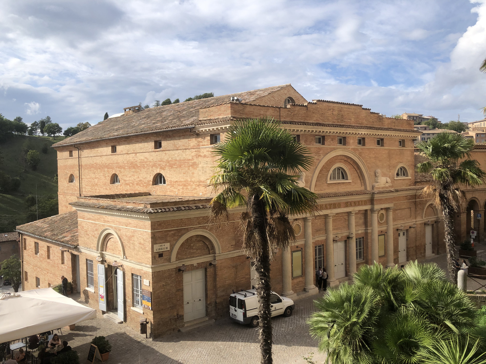 Picture Italy Urbino 2024-09 67 - Shopping Mall Urbino