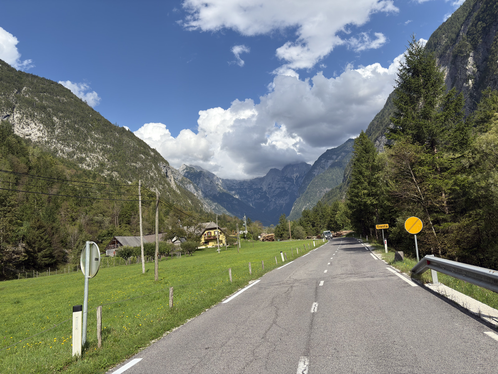 Picture Slovenia Soca River 2025-09 77 - Sightseeing Soca River