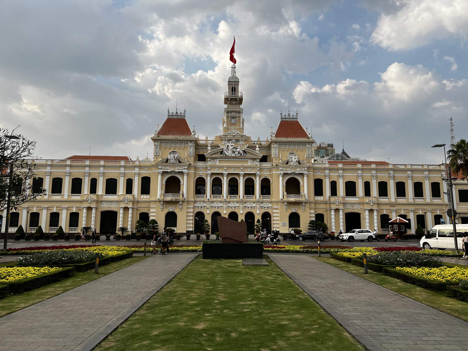 Picture Vietnam Saigon 2024-01 143 - Car Rental Saigon