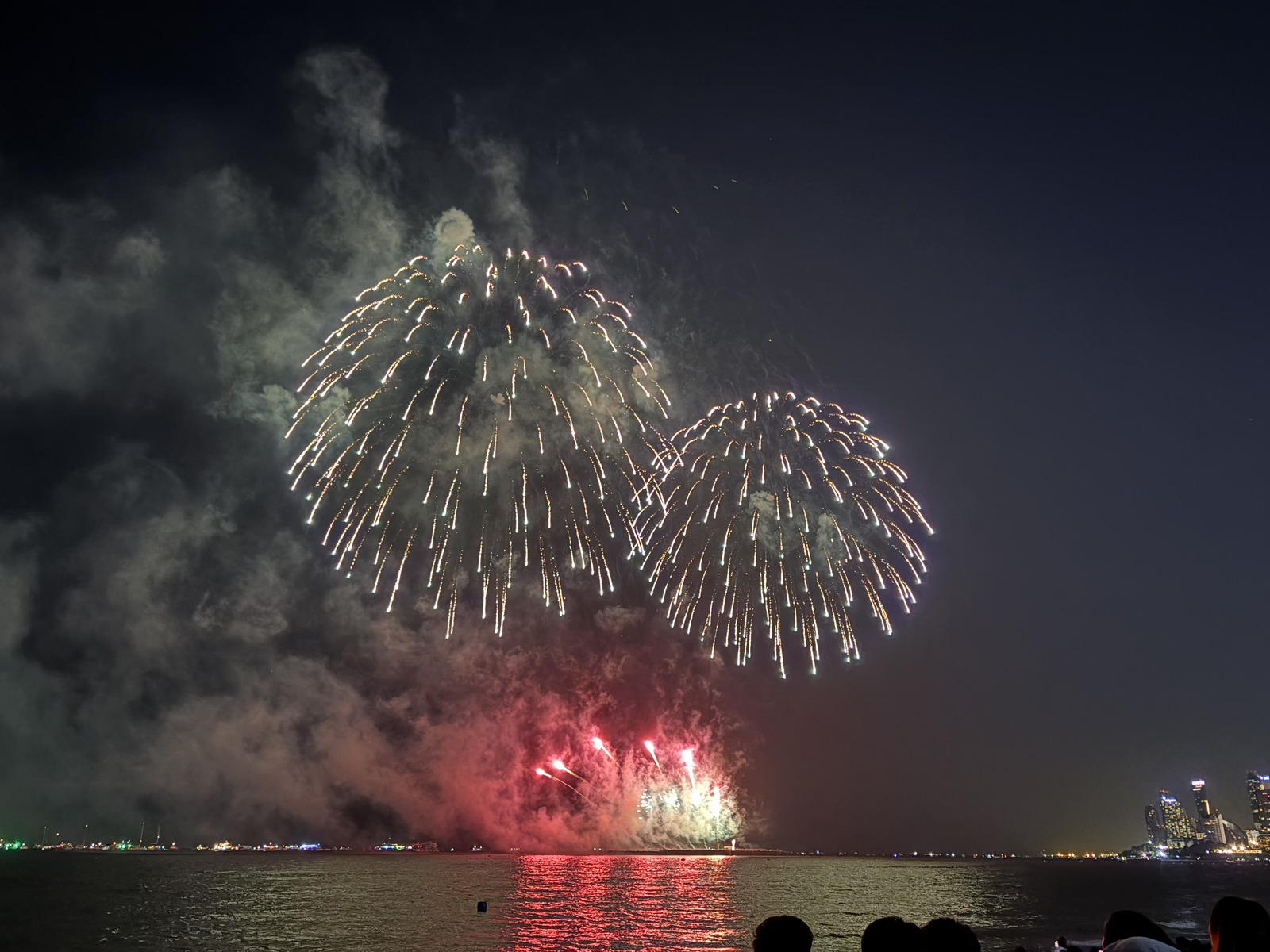 Picture Thailand Pattaya Fireworks 2024-12 95 - Views Fireworks