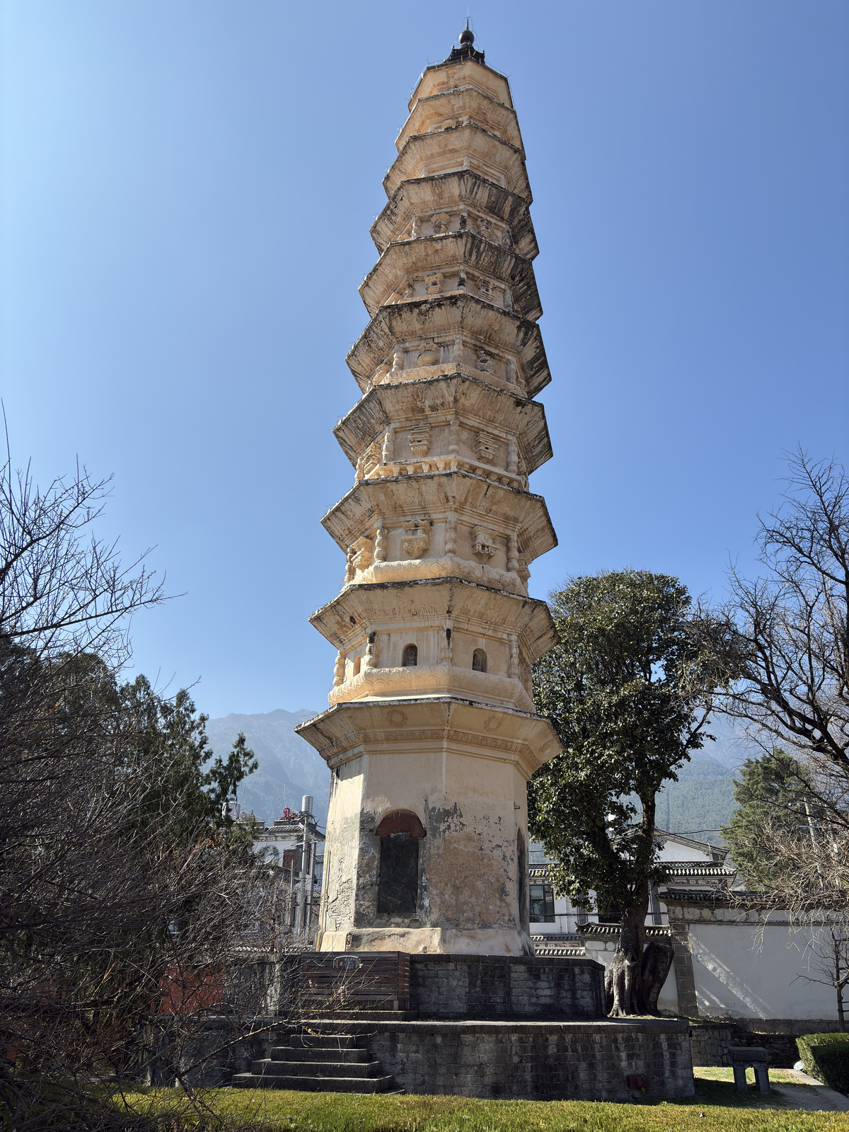 Picture China Dali Three pagodas 2026-01 36 - Car Rental Three pagodas
