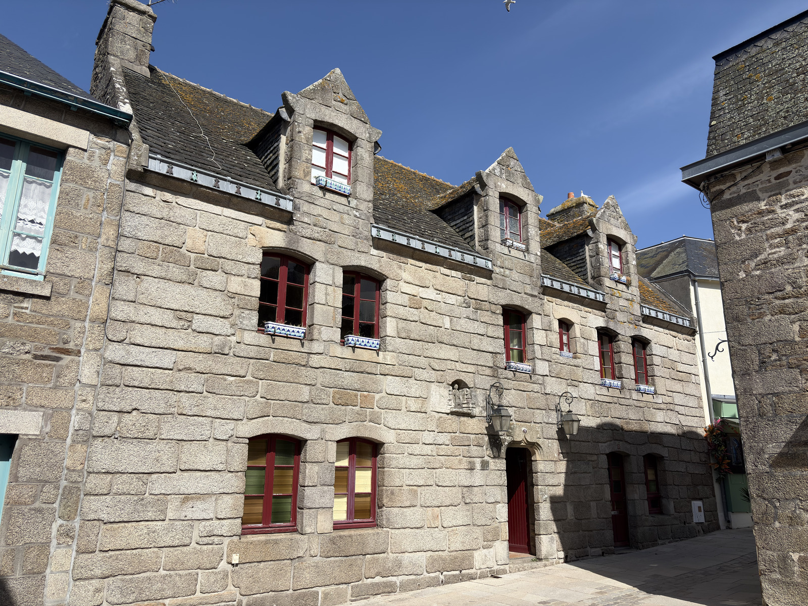 Picture France Concarneau Ville close 2026-04 0 - Perspective Ville close