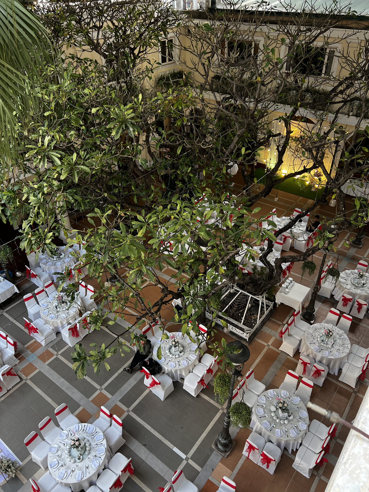 Picture Vietnam Saigon Continental Hotel 2024-01 31 - Perspective Continental Hotel