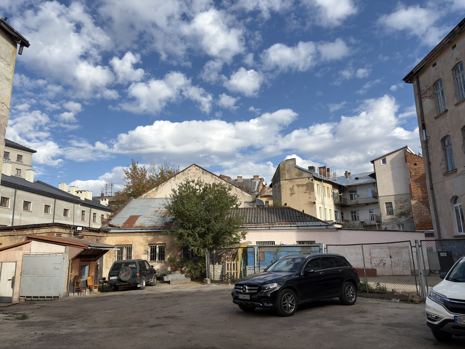 Picture Ukraine Lviv 2024-10 353 - Road Lviv