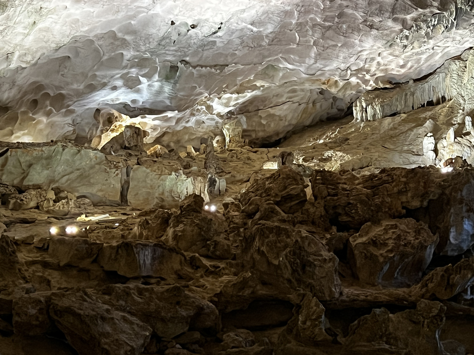 Picture Vietnam Ha Long Bay Sung Sot Cave 2024-01 36 - Visit Sung Sot Cave