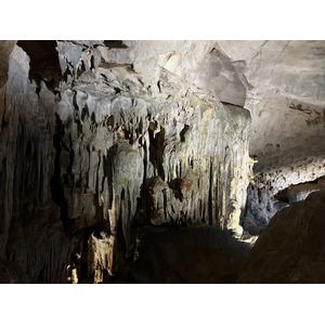 Picture Vietnam Ha Long Bay Sung Sot Cave 2024-01 70 - Flight Sung Sot Cave