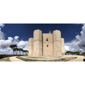 Picture Italy Castel del monte 2024-09 65 - Shopping Mall Castel del monte