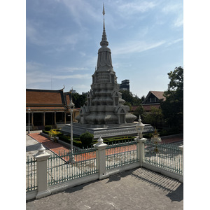 Picture Cambodia Phnom Penh Royal Palace 2024-01 44 - View Royal Palace
