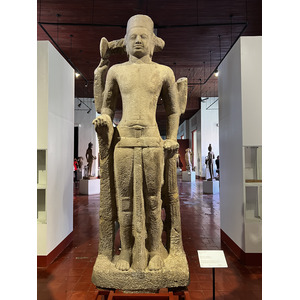 Picture Cambodia Phnom Penh Cambodia National Museum 2024-01 170 - Car Cambodia National Museum
