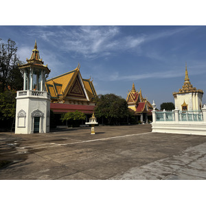 Picture Cambodia Phnom Penh Royal Palace 2024-01 52 - Perspective Royal Palace