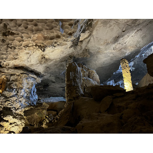 Picture Vietnam Ha Long Bay Sung Sot Cave 2024-01 71 - Store Sung Sot Cave