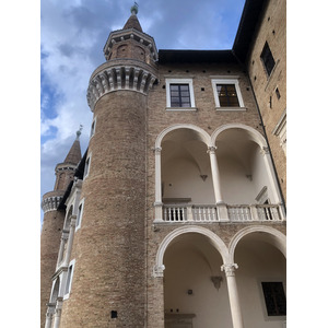 Picture Italy Urbino 2024-09 89 - Tourist Urbino