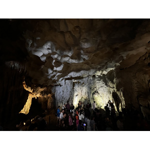Picture Vietnam Ha Long Bay Sung Sot Cave 2024-01 31 - Randonee Sung Sot Cave