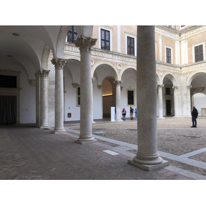 Picture Italy Urbino 2024-09 411 - Perspective Urbino