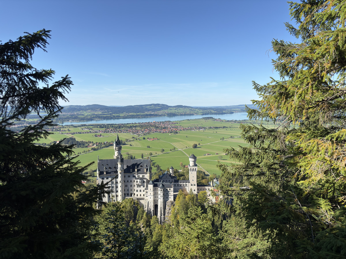 Picture Germany Neuschwanstein 2025-09 60 - Lakes Neuschwanstein