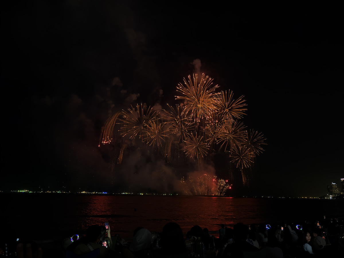 Picture Thailand Pattaya Fireworks 2024-12 72 - Rental Fireworks