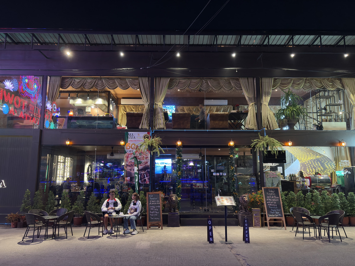 Picture Thailand Pattaya pattaya firework festival 2025-12 81 - Restaurant pattaya firework festival