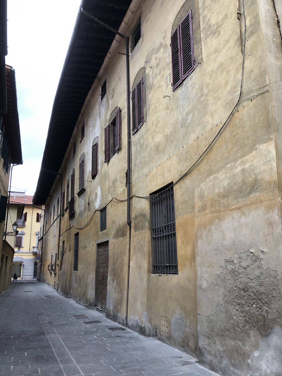 Picture Italy Prato 2024-09 17 - Cheap Room Prato