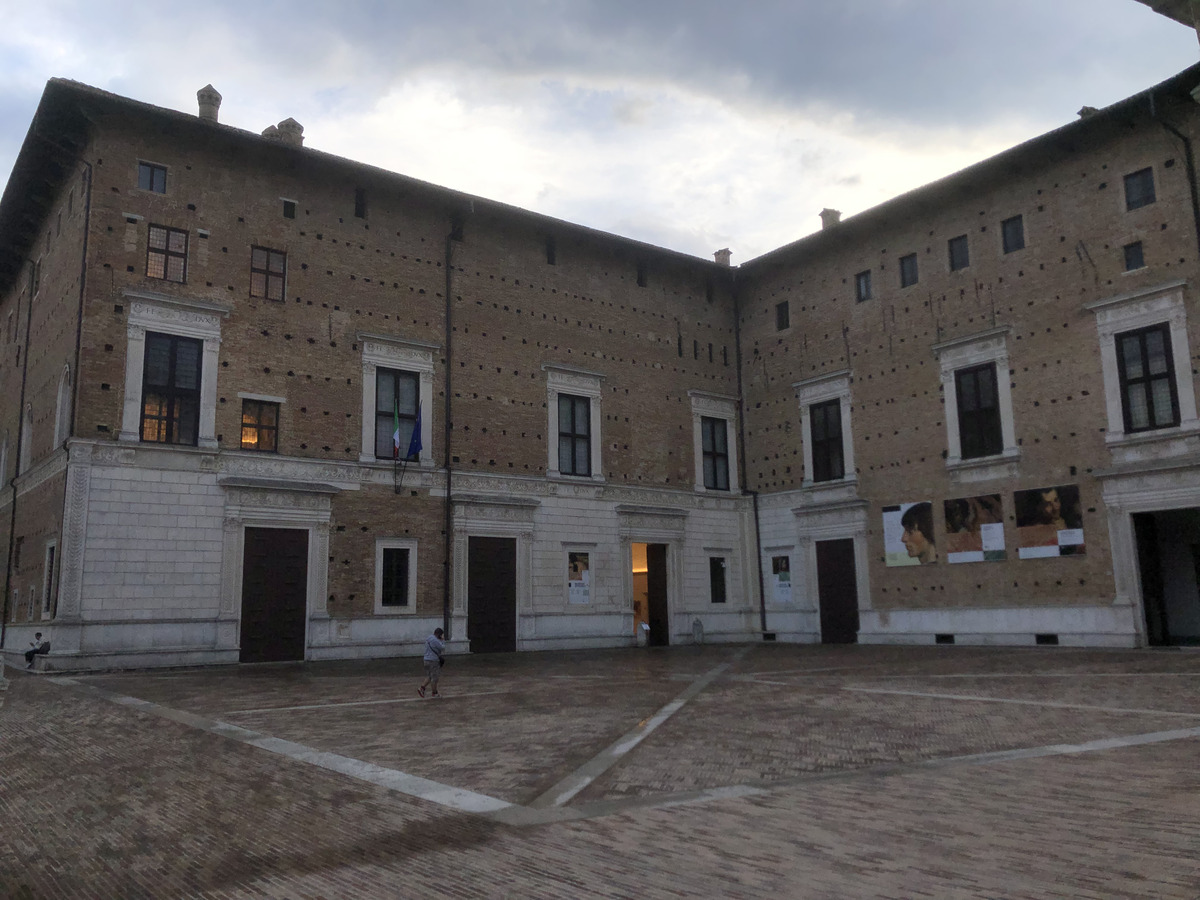 Picture Italy Urbino 2024-09 448 - Hot Season Urbino