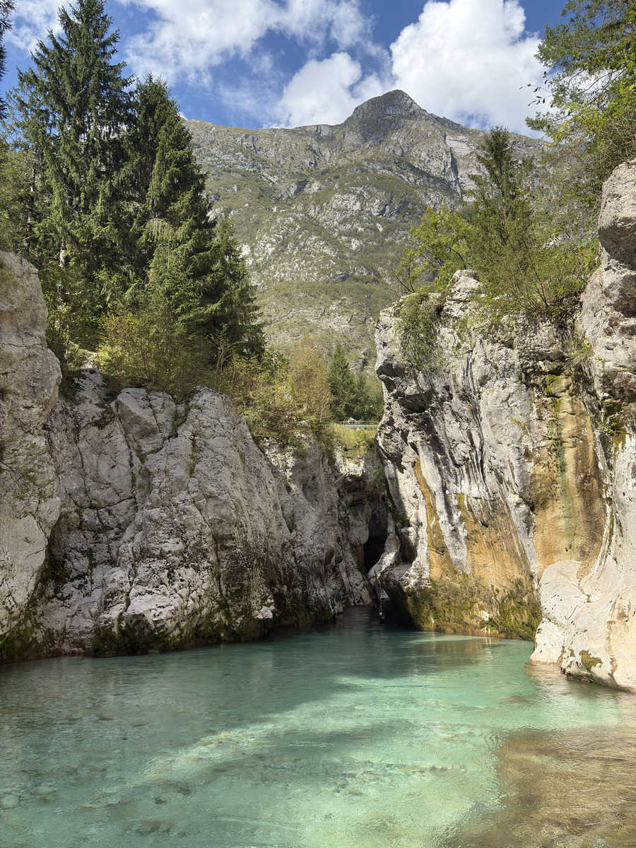 Picture Slovenia Soca River 2025-09 85 - To see Soca River