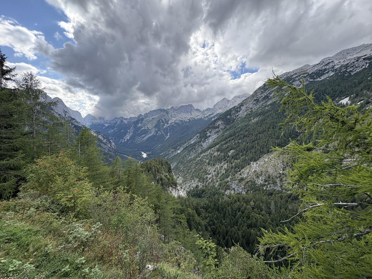 Picture Slovenia Soca River 2025-09 224 - Room Soca River