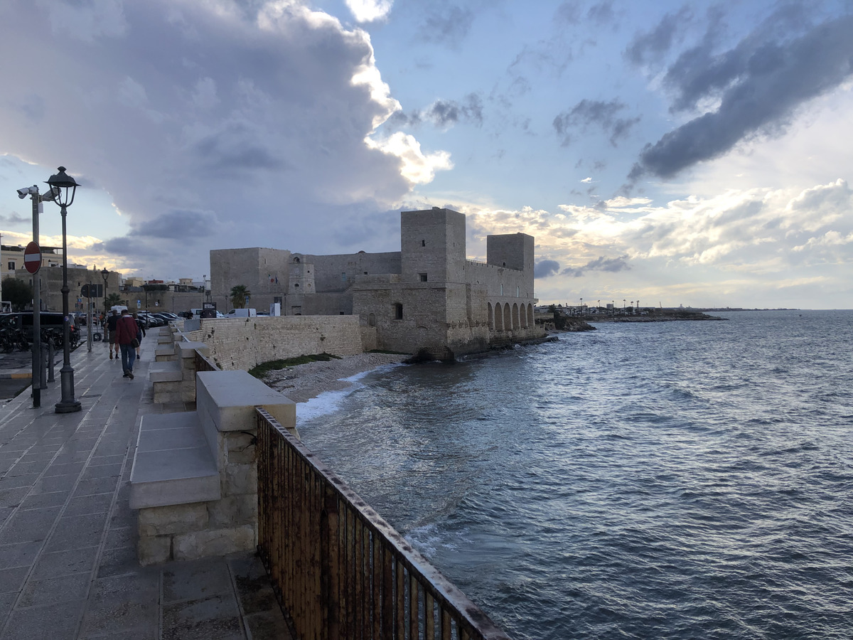 Picture Italy Trani 2024-09 4 - Resorts Trani