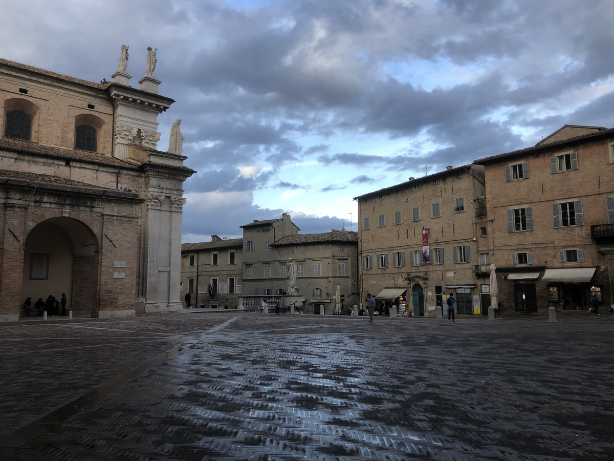 Picture Italy Urbino 2024-09 308 - Summer Urbino
