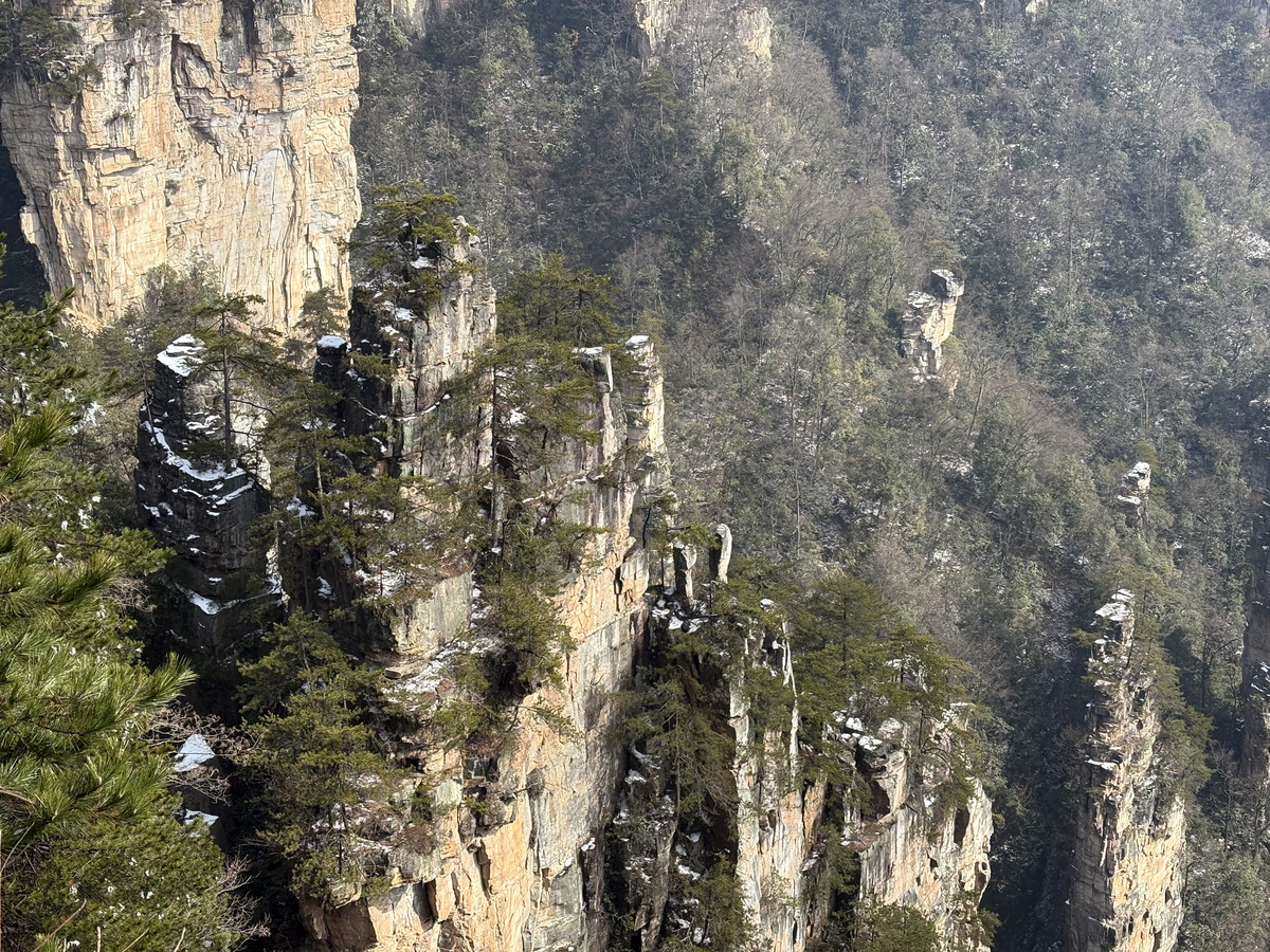 Picture China Zhangjiajie Tianzi Mountrain 2026-01 433 - Hotel Pool Tianzi Mountrain