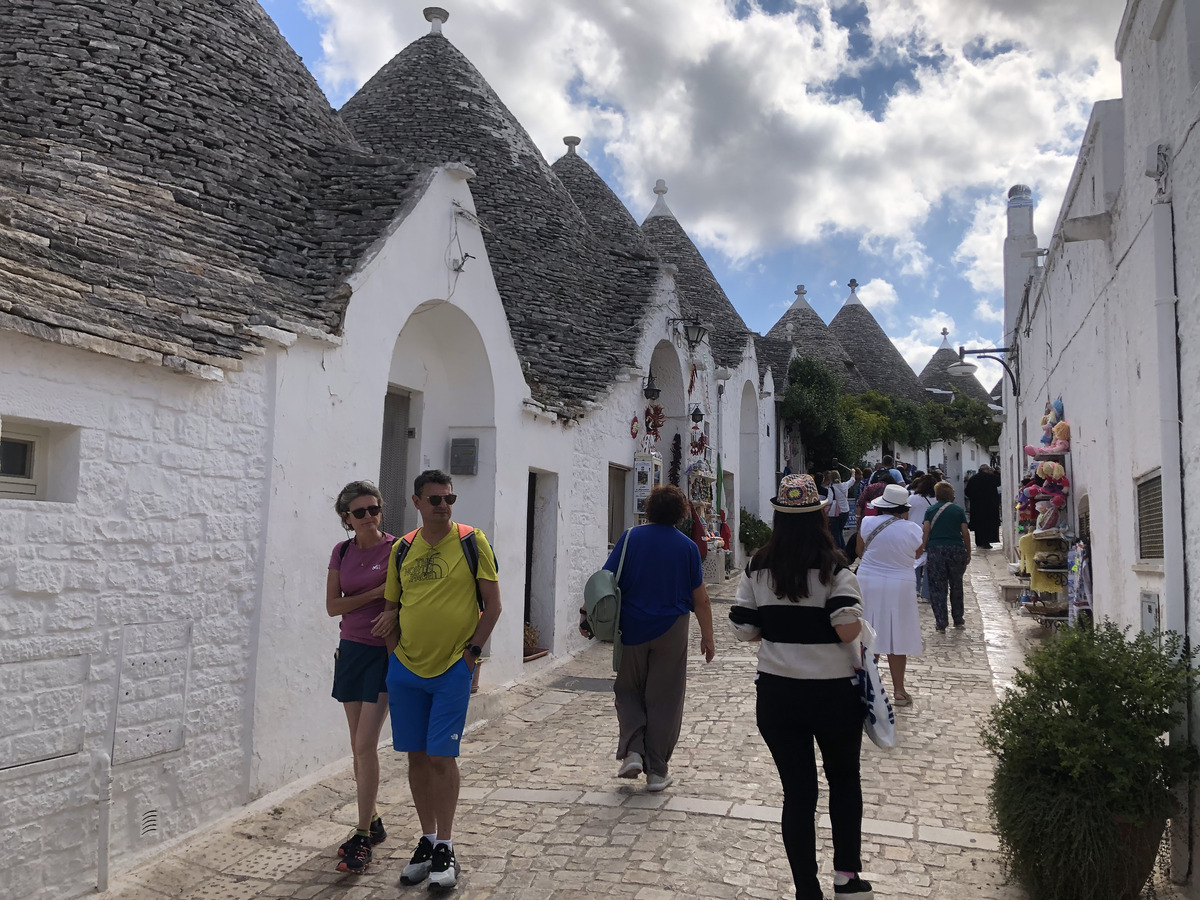 Picture Italy Alberobello 2024-09 38 - To see Alberobello